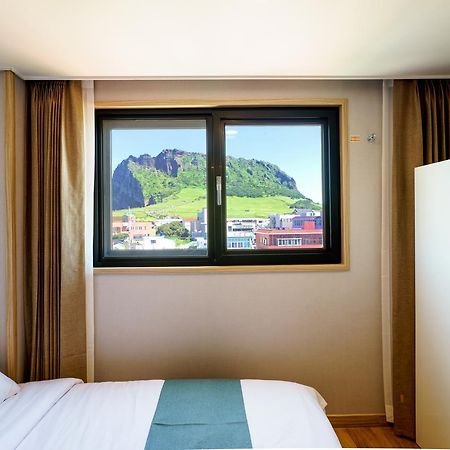 โรงแรมบลูเมาน์เท็น Songsan-ni ภายนอก รูปภาพ